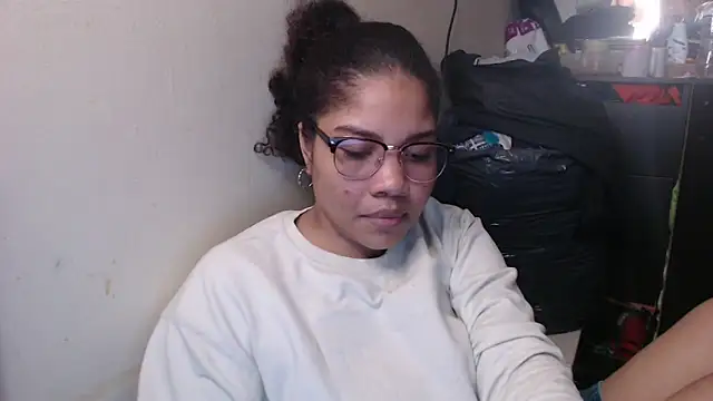 Snapshot of madelene chatting on 02/26/25, 10:42 madelene online show from 02/26/25, 10:42