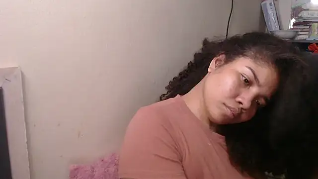 Snapshot of madelene chatting on 03/07/25, 05:08 madelene online show from 03/07/25, 05:08