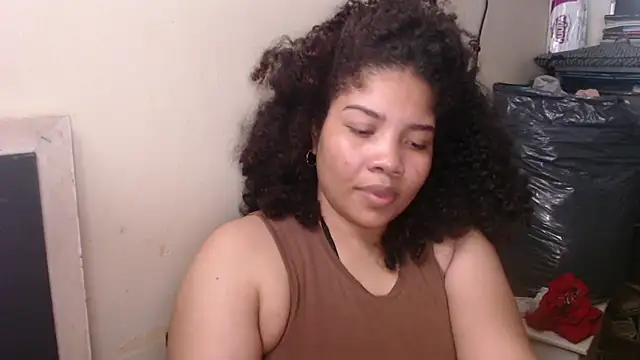 Snapshot of madelene chatting on 03/16/25, 12:12 madelene online show from 03/16/25, 12:12