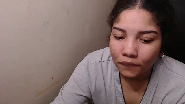 Snapshot of madelene chatting on 09/27/25, 03:00 madelene online show from 09/27/25, 03:00
