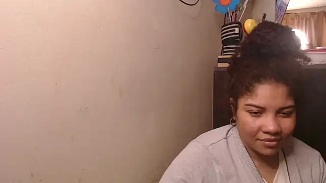 Snapshot of madelene chatting on 10/05/25, 03:49 madelene online show from 10/05/25, 03:49
