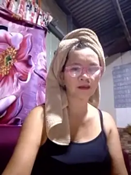 SexyHottMom online show from 11/12/25, 10:15