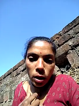 Snapshot of Sonam_mehta chatting on 11/09/25, 03:16 Sonam mehta online show from 11/09/25, 03:16