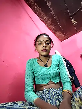 Snapshot of Sonam_mehta chatting on 11/13/25, 04:28 Sonam mehta online show from 11/13/25, 04:28