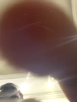 Snapshot of moonflower25 chatting on 10/08/25, 07:33 moonflower25 online show from 10/08/25, 07:33