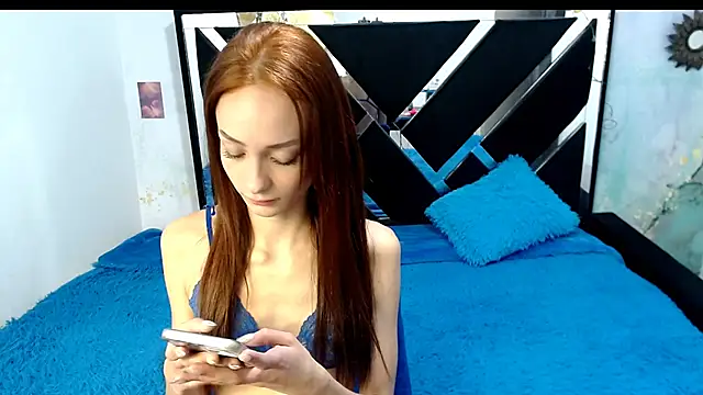 Snapshot of AmbarSexx chatting on 09/25/25, 04:38 AmbarSexx online show from 09/25/25, 04:38