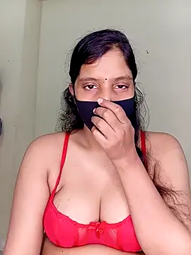 Rose-luckey online show from 11/04/25, 06:51