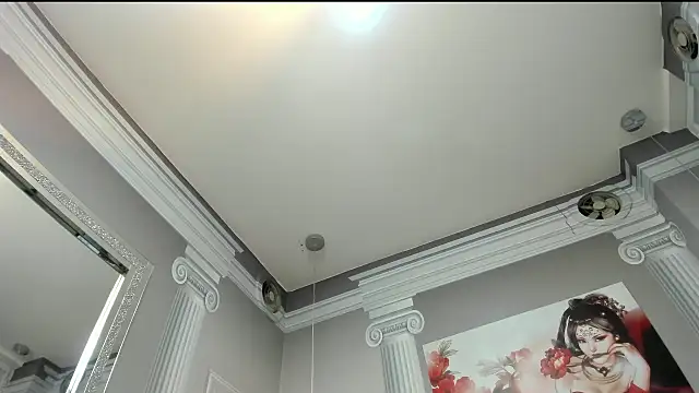 Snapshot of naughty_milf4u_ chatting on 10/28/25, 12:14 naughty milf4u online show from 10/28/25, 12:14