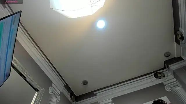 Snapshot of naughty_milf4u_ chatting on 10/29/25, 12:24 naughty milf4u online show from 10/29/25, 12:24