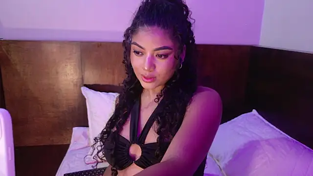 Carly Monroe  online show from 10/24/25, 10:06