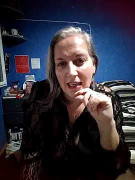 Snapshot of Feelineducentre chatting on 10/07/25, 09:23 Feelineducentre online show from 10/07/25, 09:23