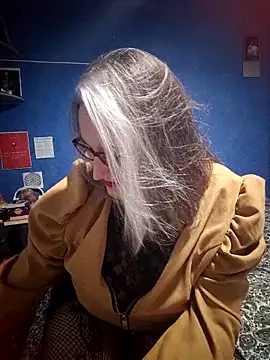 Snapshot of Feelineducentre chatting on 11/02/25, 08:22 Feelineducentre online show from 11/02/25, 08:22