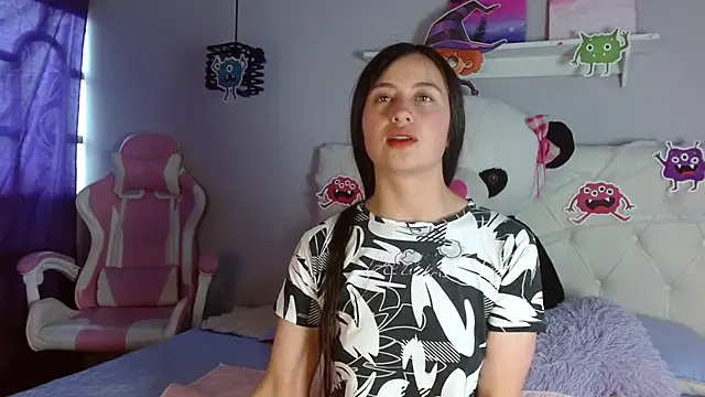 Zaaida  online show from 10/25/25, 12:56