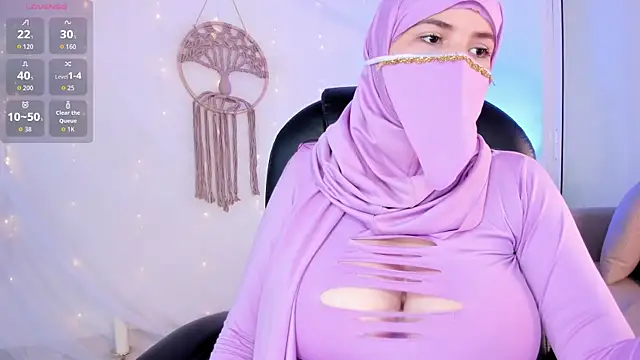 salma isawwii online show from 10/25/25, 02:13