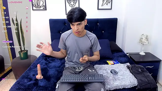 OnlyJos online show from 10/24/25, 08:05