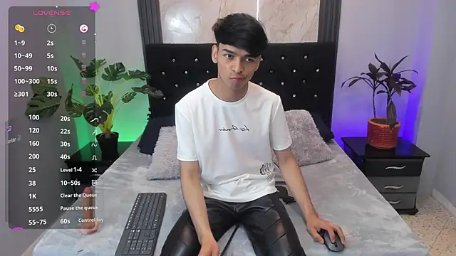 OnlyJos online show from 10/26/25, 01:50