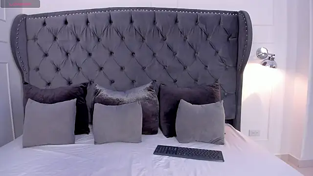 Snapshot of scarlett_buunny chatting on 09/26/25, 10:58 scarlett buunny online show from 09/26/25, 10:58