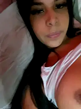 Snapshot of scarlett_buunny chatting on 09/30/25, 08:25 scarlett buunny online show from 09/30/25, 08:25