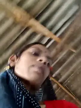 Snapshot of Joshi_Love143 chatting on 09/12/25, 04:01 Joshi Love143 online show from 09/12/25, 04:01