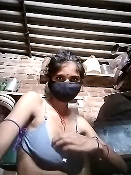 Snapshot of Joshi_Love143 chatting on 11/02/25, 05:10 Joshi Love143 online show from 11/02/25, 05:10