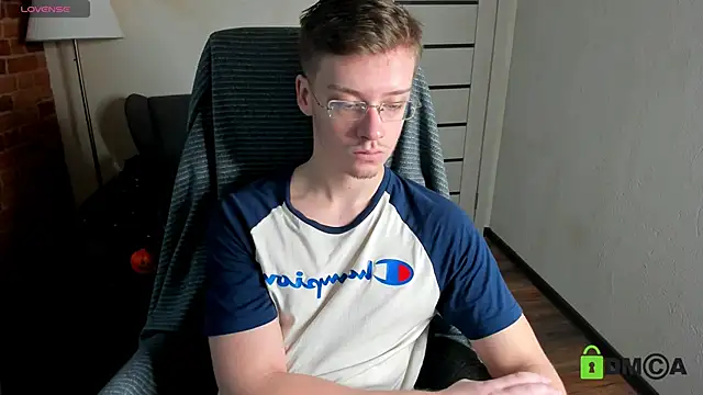 Snapshot of Harm_Dick chatting on 11/24/25, 10:48 Harm Dick online show from 11/24/25, 10:48