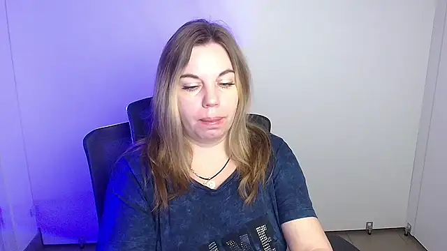 Jessica Amore online show from 10/13/25, 05:51