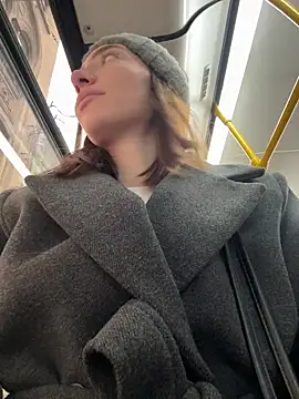 Snapshot of BallerinaCappuccino_ chatting on 10/22/25, 06:57 BallerinaCappuccino online show from 10/22/25, 06:57