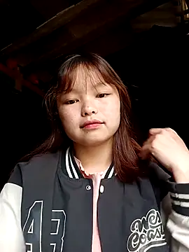 XoiXoi232 online show from 10/26/25, 01:44