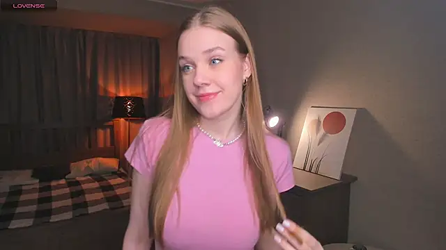 OdellaFrake online show from 10/21/25, 08:20