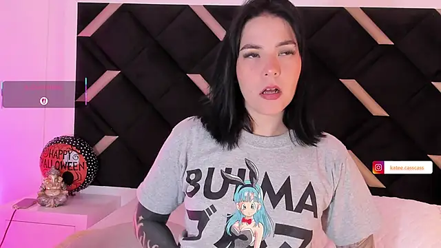 kate cass online show from 10/22/25, 03:40