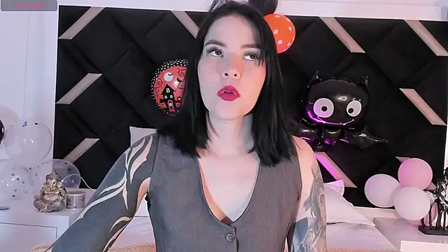 kate cass online show from 10/26/25, 03:23