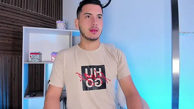 Axel grey  online show from 10/23/25, 12:15