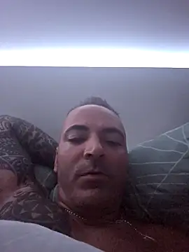 Snapshot of 974kcdq chatting on 10/05/25, 10:18 974kcdq online show from 10/05/25, 10:18