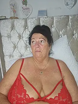 Angeldelightt online show from 10/15/25, 08:47