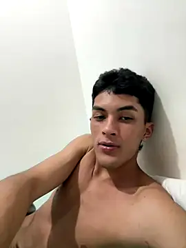 Tylerffoxx online show from 10/14/25, 08:04