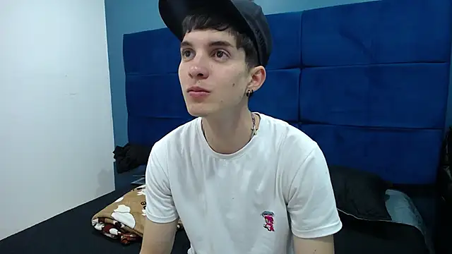 Jheampiiero online show from 10/20/25, 12:49