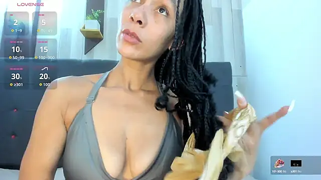 Snapshot of Kloeh_Star chatting on 10/11/25, 08:07 Kloeh Star online show from 10/11/25, 08:07