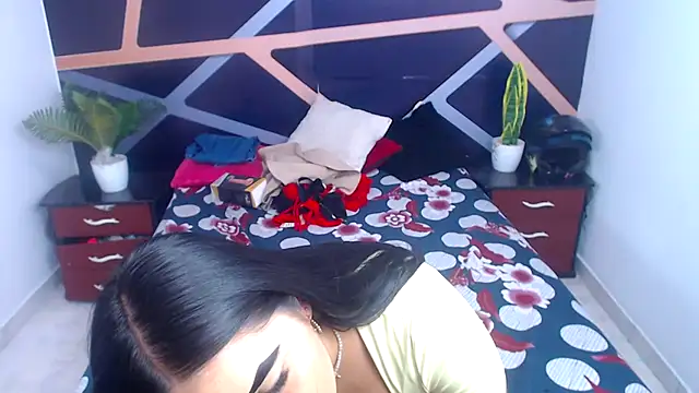 Snapshot of IsabellaaSweet chatting on 09/13/25, 01:11 IsabellaaSweet online show from 09/13/25, 01:11