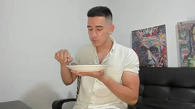 Snapshot of Mike3Xxx chatting on 10/10/25, 01:59 Mike3Xxx online show from 10/10/25, 01:59