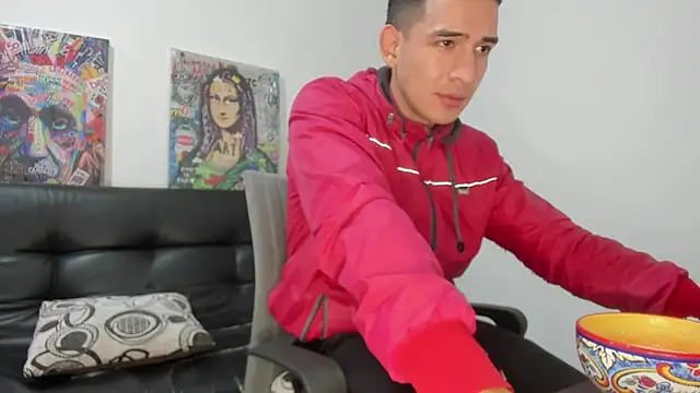 Snapshot of Mike3Xxx chatting on 10/18/25, 01:52 Mike3Xxx online show from 10/18/25, 01:52