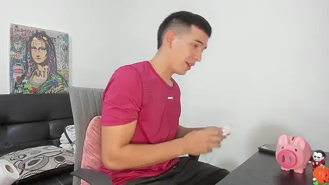 Snapshot of Mike3Xxx chatting on 11/06/25, 11:37 Mike3Xxx online show from 11/06/25, 11:37