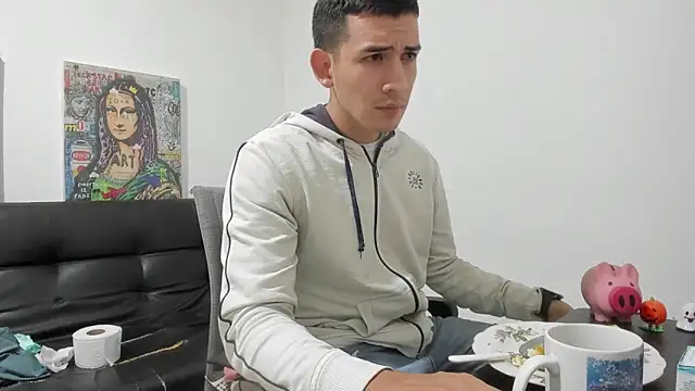 Snapshot of Mike3Xxx chatting on 11/11/25, 02:11 Mike3Xxx online show from 11/11/25, 02:11