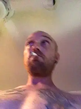 Snapshot of nathanlewrbsn chatting on 09/27/25, 08:08 nathanlewrbsn online show from 09/27/25, 08:08