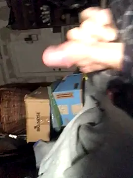 Snapshot of nathanlewrbsn chatting on 11/25/25, 02:06 nathanlewrbsn online show from 11/25/25, 02:06