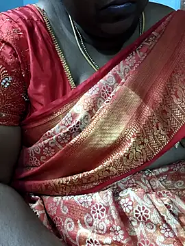 Snapshot of TAMIL_ELAKKIYA chatting on 11/16/25, 09:59 TAMIL ELAKKIYA online show from 11/16/25, 09:59