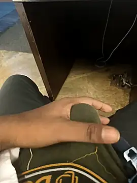 hotboy43339 online show from 10/20/25, 02:45