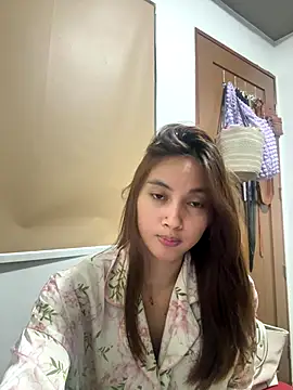 Snapshot of LanySylvia chatting on 10/21/25, 04:08 LanySylvia online show from 10/21/25, 04:08