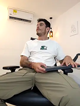 damian bull online show from 10/17/25, 07:16