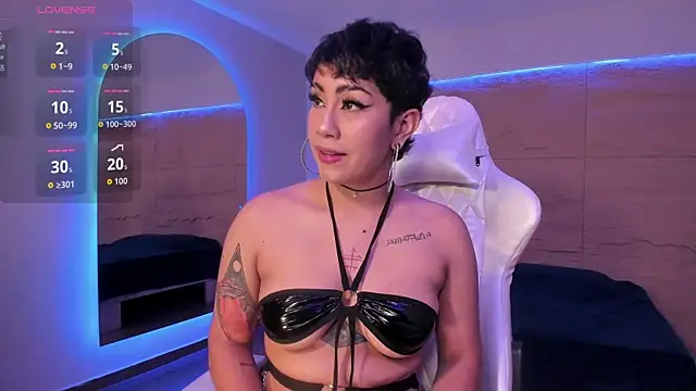 ZahaRose online show from 10/11/25, 05:00