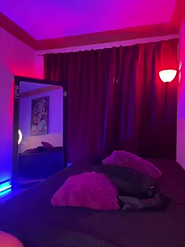 ZahaRose online show from 10/16/25, 01:17